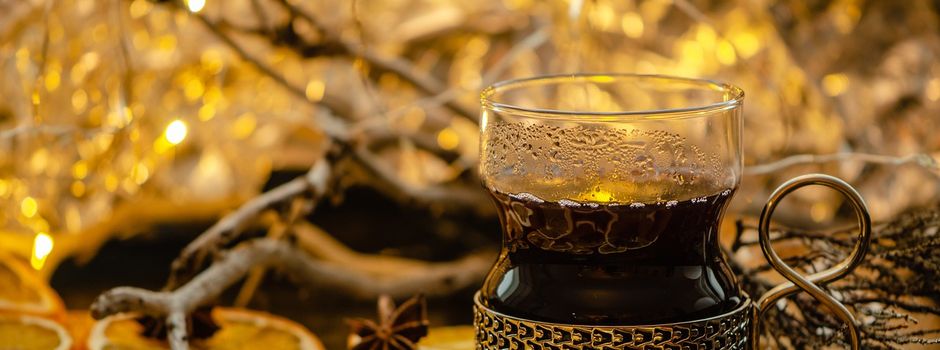 Glühweinumtrunk an der Evangelischen Kirche