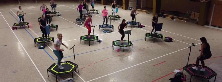 Neujahrsvorsätze? Entdecke unseren Jumping-Fitness-Kurs!