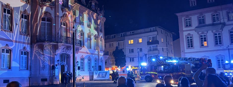 Plötzlich Feuerwehreinsatz bei Mainzer Lichtershow am Schillerplatz