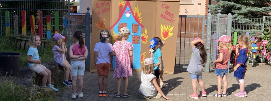 Brandschutz-Feuerwehrwoche bei den kleinen Strolchen