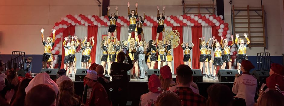 Bunte Kostümsitzung der KG Rut-Wiess Ranzel begeistert Karnevalsjecken