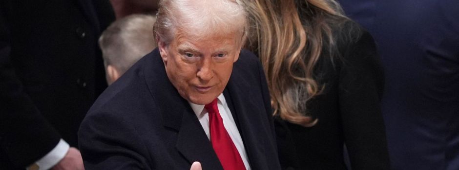 Trump testet Grenzen der Macht aus - erste Klagen