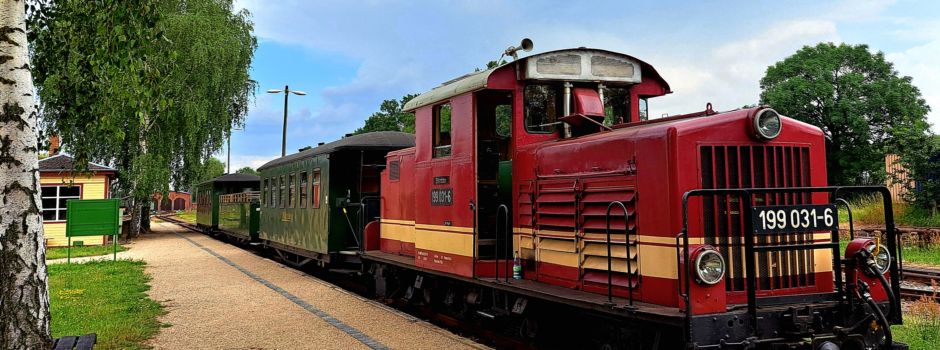 Sommerfahrten mit Diesel & Dampf