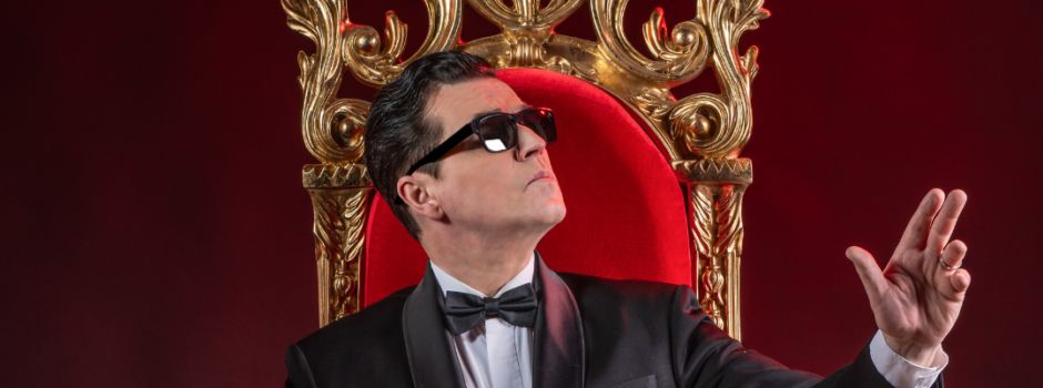 Falco – Die Show 2025 in der Halle 45: Alexander Kerbst bringt die Pop-Ikone zurück auf die Bühne