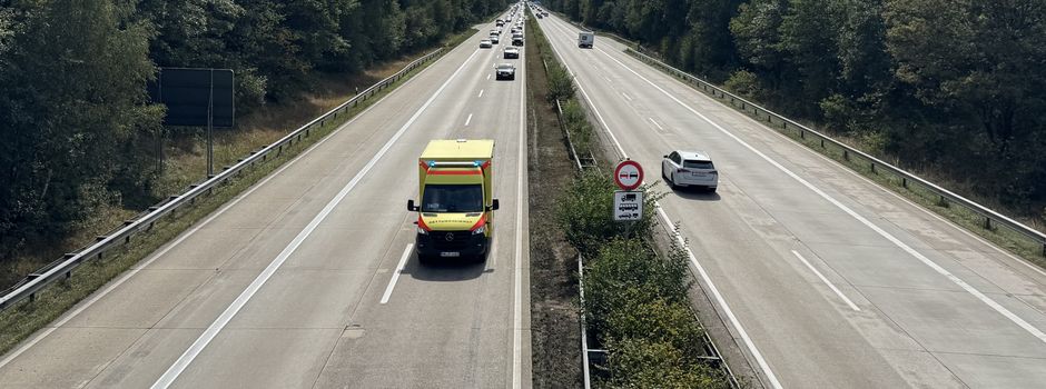 Verkehrsunfall nach medizinischem Notfall an der Autobahn 7