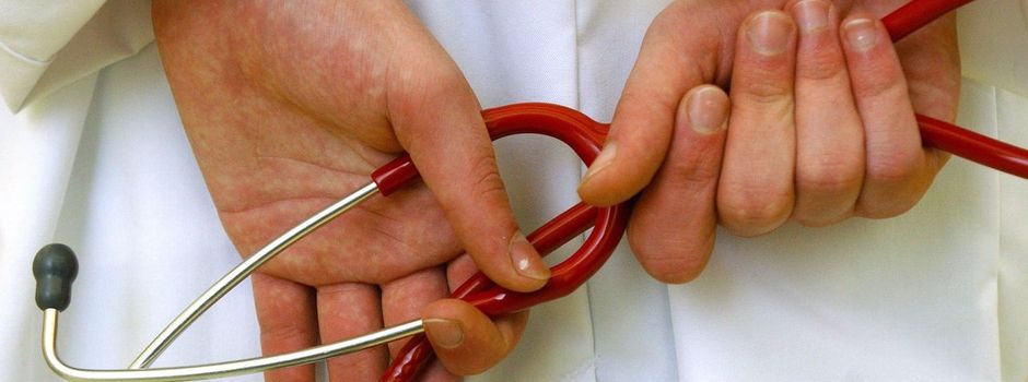 Kassen warnen vor riskanten Hüft- und Kniespritzen