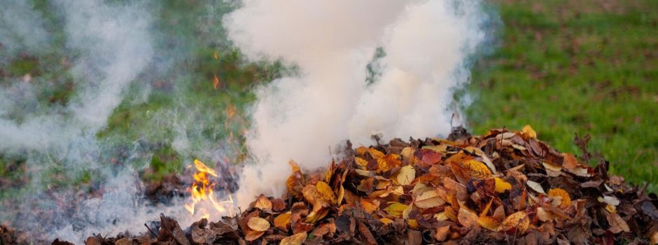 Verbrennen von Gartenabfällen bleibt grundsätzlich verboten