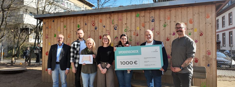 Spende für Forscher-Werkstatt in Wiesbadener Kita Europaviertel