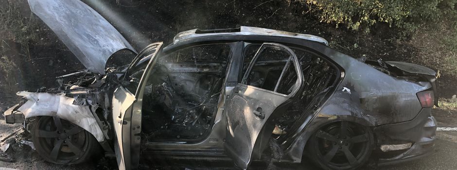 Auto brennt komplett aus
