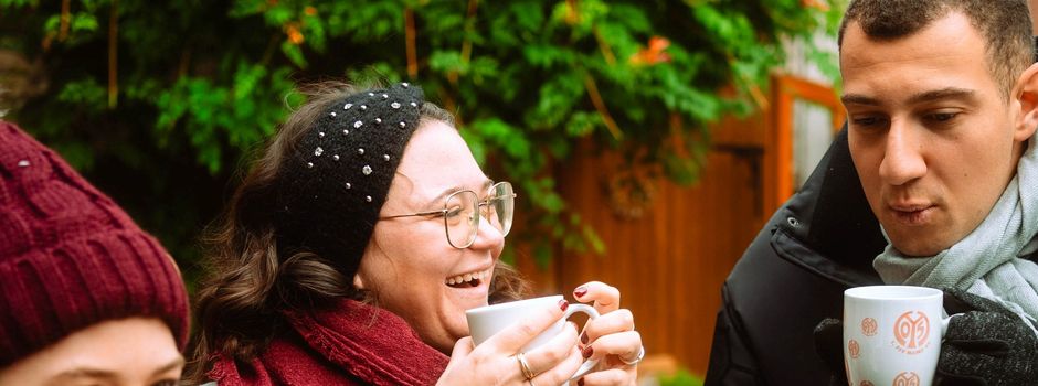 Rheinhessische Weinmajestäten laden zur Benefiz-Glühweinwanderung