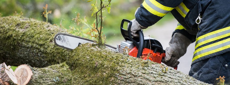 Kettensäge und Notstromaggregat aus Feuerwehrfahrzeug gestohlen