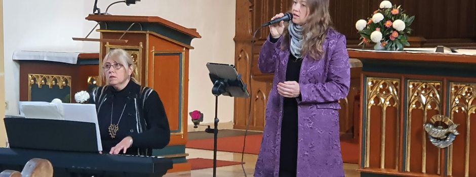 „Amoi seng ma uns wieda“ – Andacht vermittelt Trauer und Hoffnung