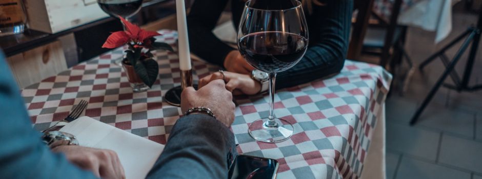 Wenn der Bruder das Date begleitet: Horror-Dates bei den Jodel der Woche