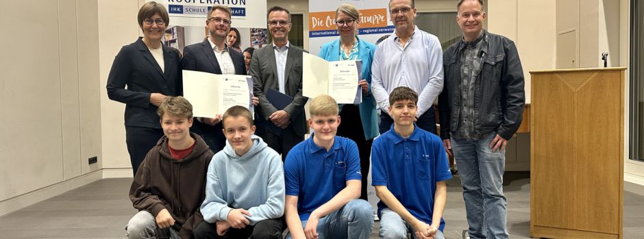 Von-Zumbusch-Gesamtschule und Craemer GmbH unterzeichnen Vereinbarung „Kooperation IHK-Schule-Wirtschaft“