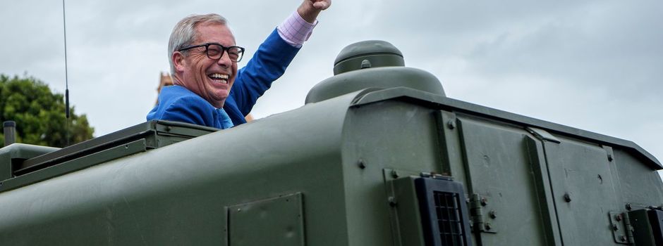 Rechtspopulist Farage zieht ins britische Parlament ein