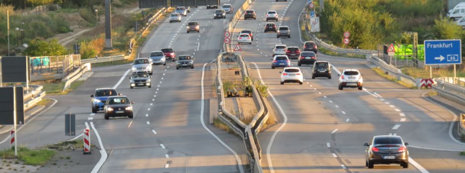 „Ehrenrunde“ über Schiersteiner Brücke: Umweg sorgt für Ärger bei Autofahrern