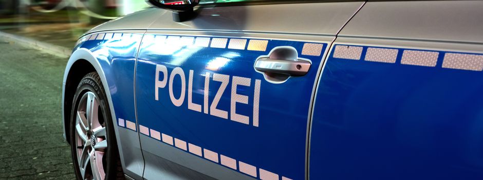 Maskierter Mann überfällt Tankstelle