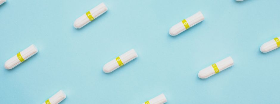 Bye Tampon, hallo Tasse, hallo Period-Positivity! Das zeigt die Umfrage