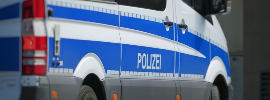 Junge (13) beißt Polizist in die Wade