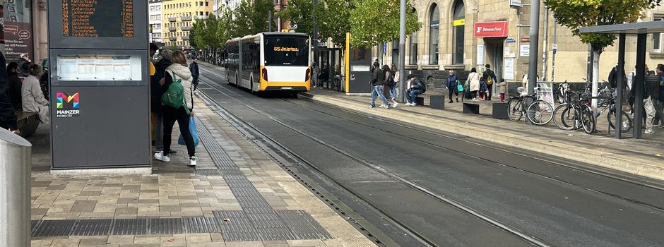 Busfahrer sieht Pistole: Mann in Mainzer Innenstadt gestoppt