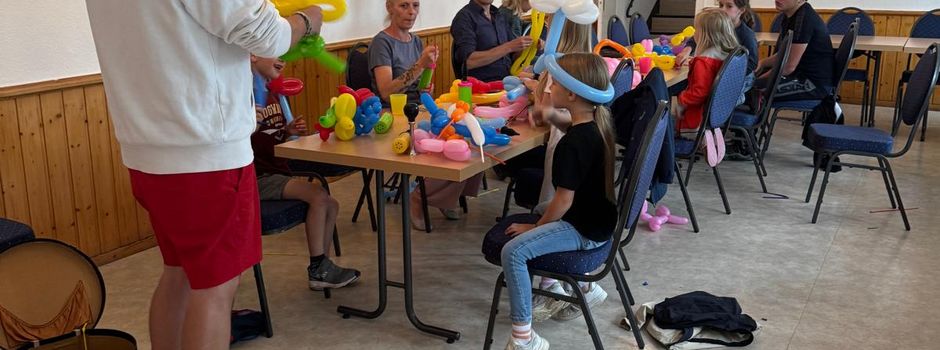 Kinderferienpassaktion 2025 – Bunte Ballontiere mit Voßi in Watzum