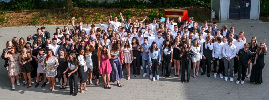Einstein-Gymnasium entlässt Abiturienten und Abiturientinnen