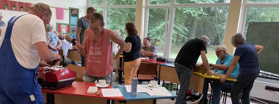 Seniorenfrühstück mit Informationen zum neuen Reparatur-Café in Munster