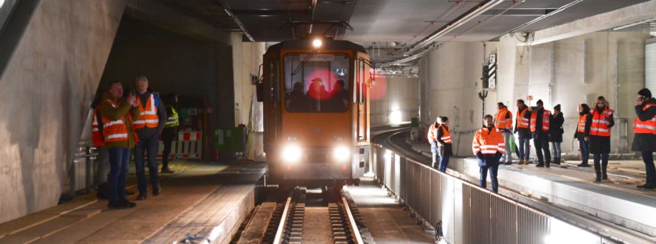 Licht am Ende des Tunnels: Die erste Straßenbahn fährt unter dem Hauptbahnhof