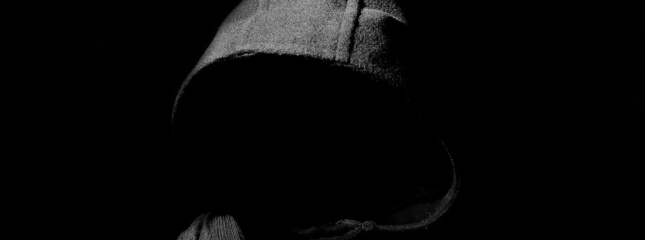 Plötzlicher Angriff: Mann in Wiesbaden mit Schreckschusswaffe verletzt