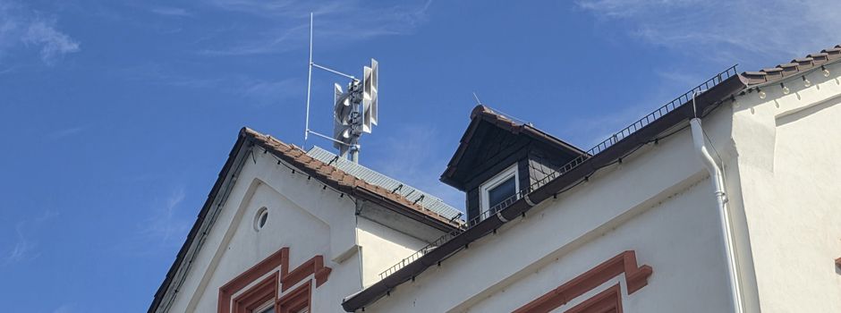 Neue Sirene auf dem Rathaus