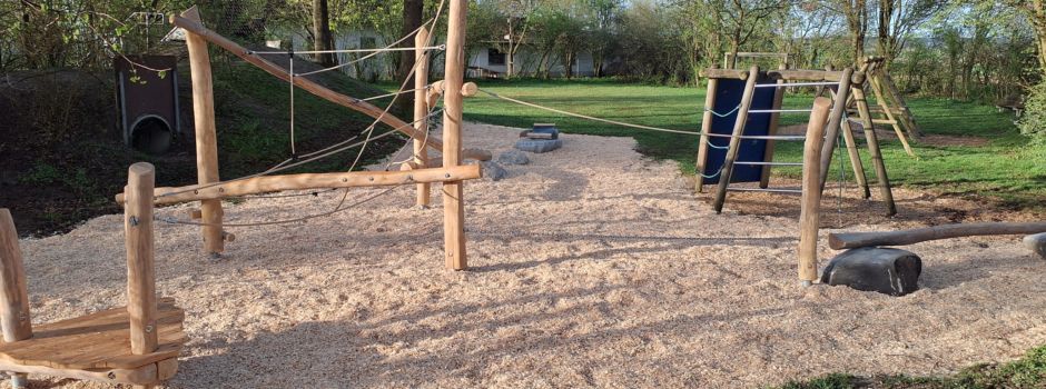 Neues Balancier-/Klettergerüst