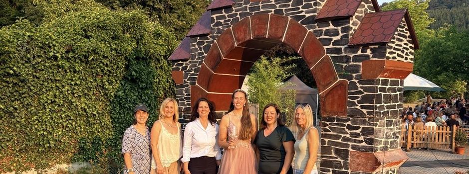 Erfolgreiche Eröffnung des 53. Wein- und Heimatfests