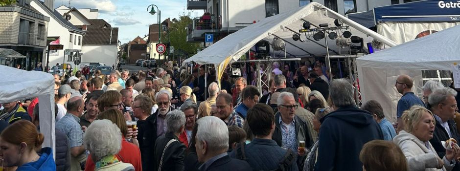 Rheidt: Tanz in den Mai auf dem Marktplatz