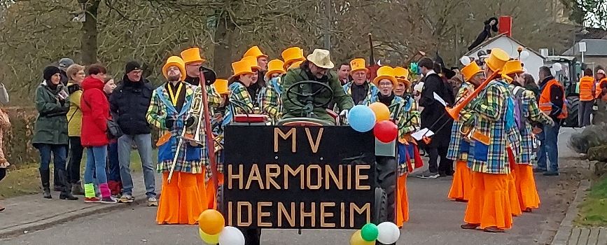 Buntes Treiben in Idenheim: Grandioser Familien- Fastnachtsumzug