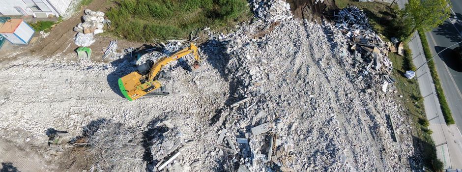 Update vom Rathaus‑Areal in Herzebrock‑Clarholz - Das war’s: Das alte Rathaus ist weg.