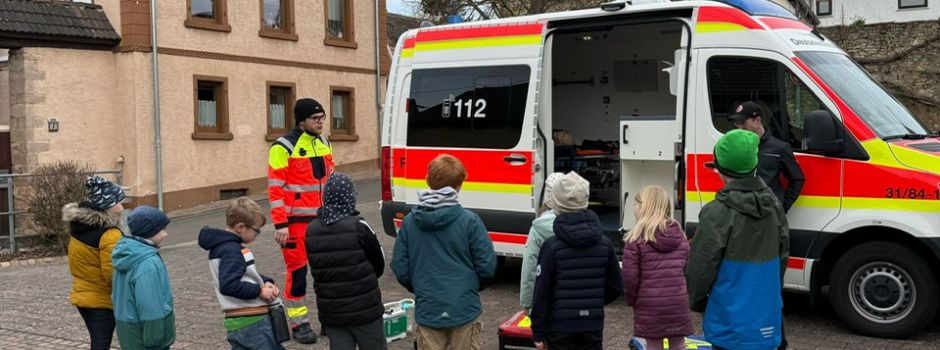 Spannende Einblicke bei den Bambinis/Jugendfeuerwehr