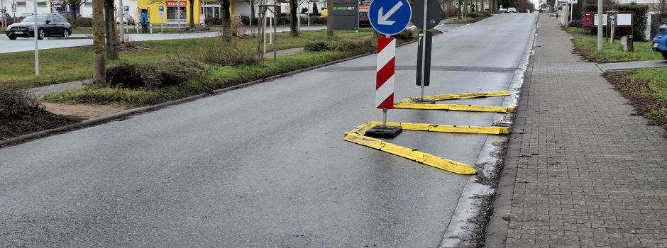 Fahrbahnverengung Staatsrat-Schwamb-Straße - beim Aldi