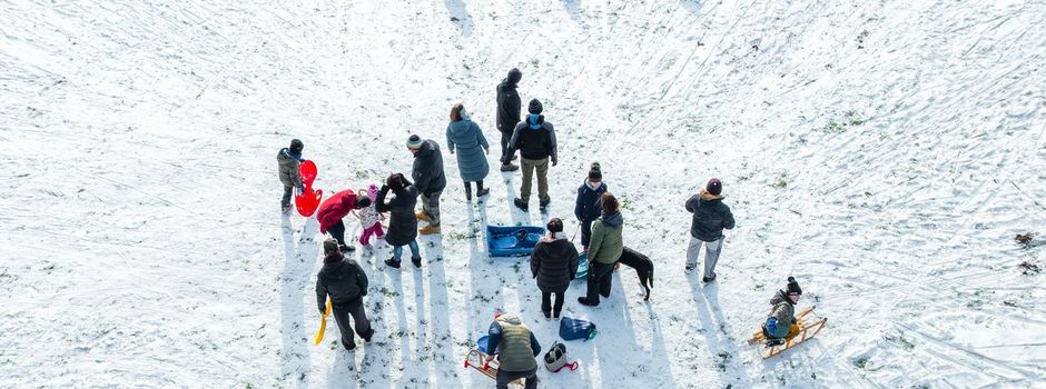 Schnee in Deutschland - Auf den Straßen ist es glatt