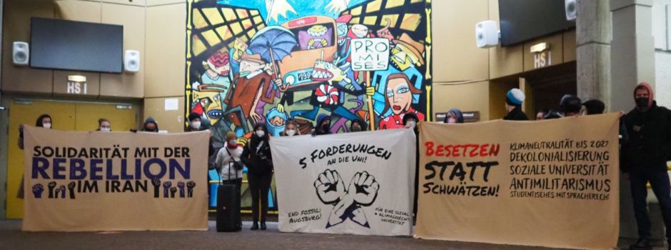 End Fossil: Studierende aus Bündnis besetzen Hörsaal in Uni Augsburg