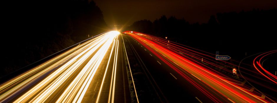 Mit Fake-Blaulicht: Autofahrer bedrängt andere auf Autobahn bei Mainz