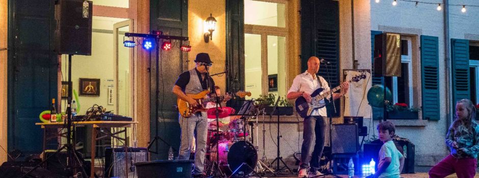 Parklichterfest trotzt schlechtem Wetter und wird zum Erfolg