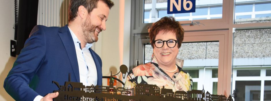 Schulleiterin Sabine Hengstenberg in den Ruhestand verabschiedet