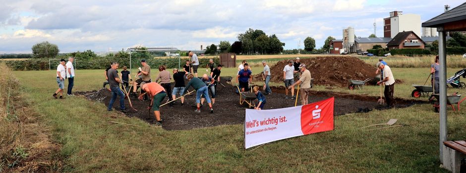 Uckendorfer bauen Bouleplatz