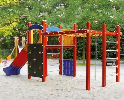 Neues Spielgerät für den Spielplatz Kreuzweg