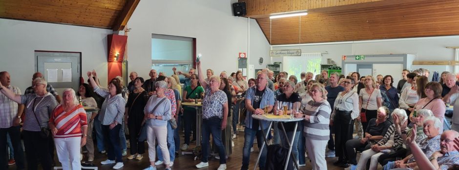 Volles Haus bei der Mitsing- Party: Stimmung, Spaß und Gänsehaut