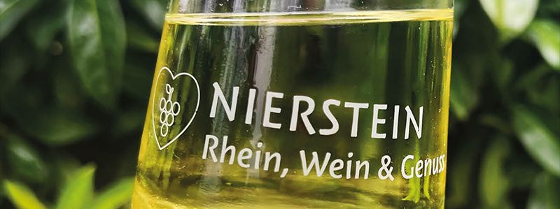 Geheimnisvolles „BlindDate #3“: Große Weinprobe eröffnet Niersteiner Winzerfest