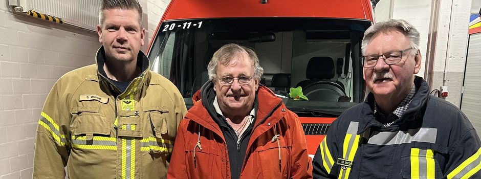 Betroffener sagt bei der Feuerwehr persönlich „Dankeschön“