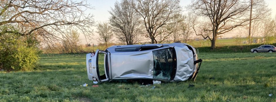 Schwerer Verkehrsunfall am Wiesbadener Kreuz: Auto überschlägt sich