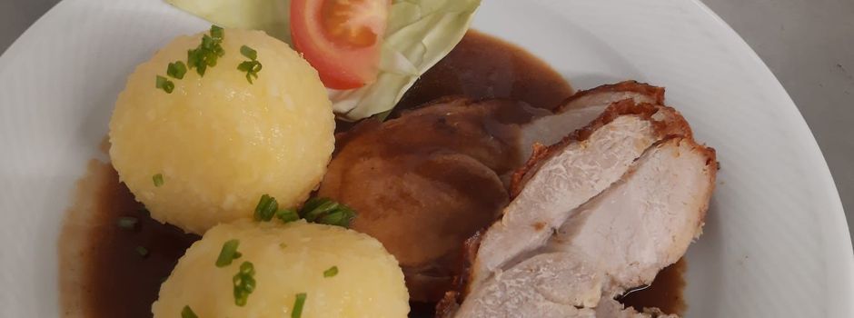 Schweinebratenverkauf im Rahmen der "Großen Seniorentage" und Einladung zu Vorträgen
