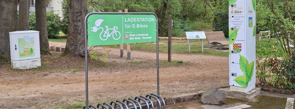 Neuer Fahrradständer am Kurpark